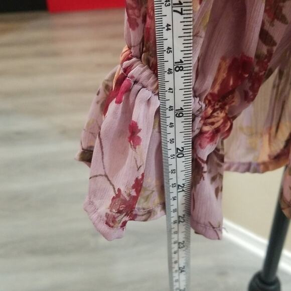 Coco + Jaimeson sheer‎ top size large - Picture 8 of 9